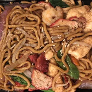 House Lo Mein