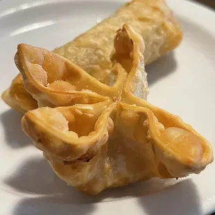 a plate with a pastry on it
