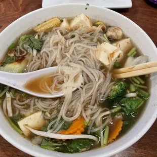 Tofu pho &amp; vegetables