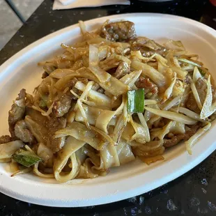 Stir Fry Flat Noodles with Beef