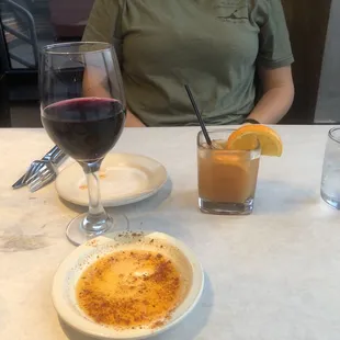 House wine Montepulciano and a Orange Brûlée Old Fashioned