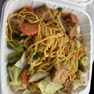 Low calorie Tokyo Yakisoba to go!