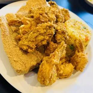 Fried 2 Fish, 6 Oyster Platter with fried shrimp and fried rice