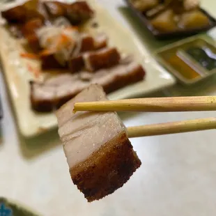 6/28/22 (tue): MUST get Roast Belly Pork. The best here!