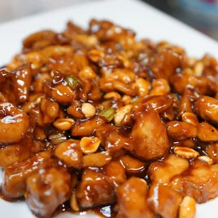 KUNG PAO CHICKEN