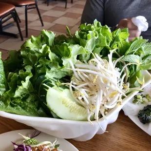 Veggies to eat with Bánh hi 3 min