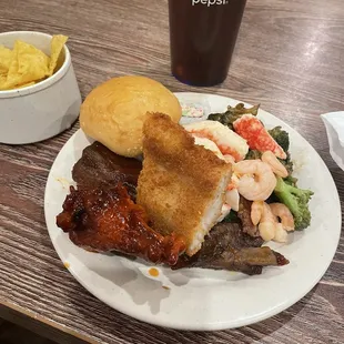 Fish, chicken, Rib , Broccoli and Beef, Shrimp,  Shusi