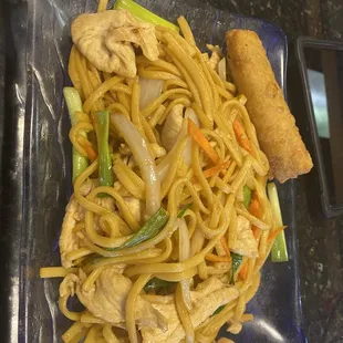 Chicken Lo Mein