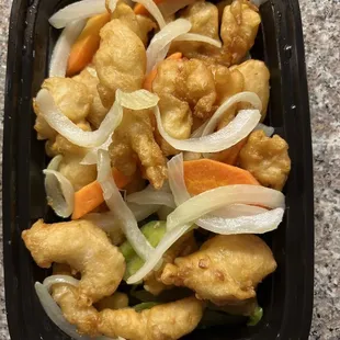 Sweet and Sour chicken with raw onions