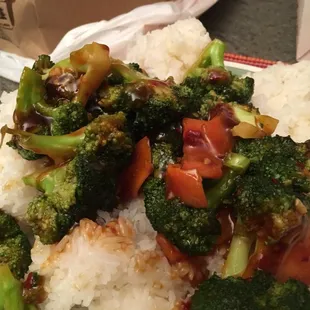 Broccoli in garlic sauce (on steamed rice). Small portion.