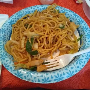 Chicken lo mein