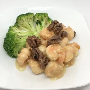 broccoli and shrimp with sauce