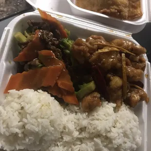 3 way combo orange chicken beef and broccoli with white rice