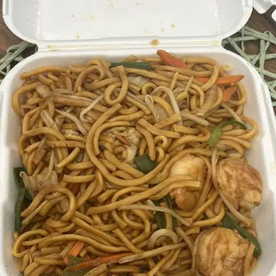 F5. Lo Mein (Shrimp)