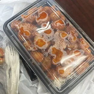 Orange chicken and white rice