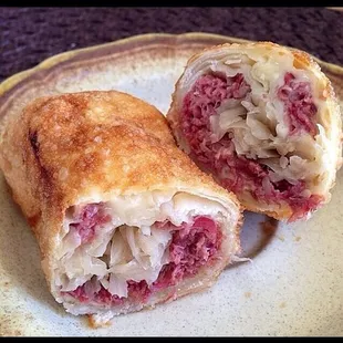 Classic corned beef egg roll