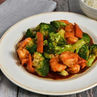 Shrimp with broccoli
