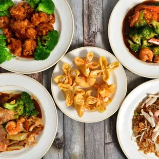 chicken wings and fried chicken, food