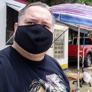 Bare bones operation...I like it! Simple perfection!