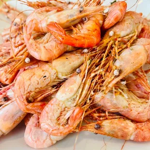 Fresh shrimp hot off the market!    It's like visiting Asia right here in EP.