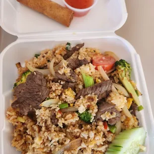 Thai Fried Rice Lunch Special (with beef and 4 stars).