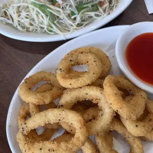Breaded calamari Cumin sliced potatoes