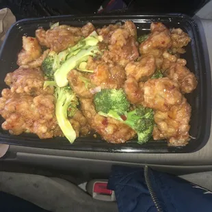 (LARGE GENRAL TSO CHICKEN