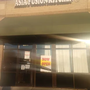 the entrance to the restaurant