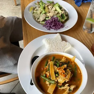 Red curry with chicken and PLAIN stir fry with chicken, no mushrooms. Amazing