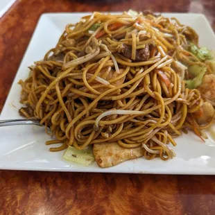 Combination Lo Mein