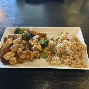 37. Hibachi Chicken Lunch