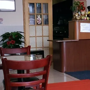 Kitchen sliding doors are weird.