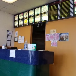 Clean friendly fast service, good food.