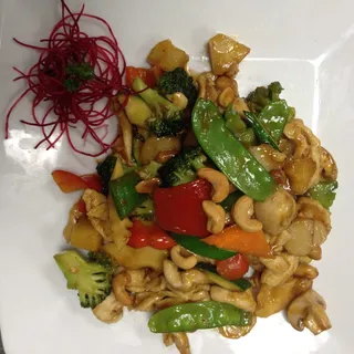 Dried Chili and Cashew