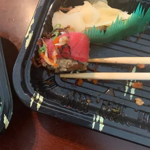 Crazy Tuna roll.  Very good, very fresh!