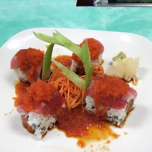 kiss of fire，really really tasty with spi galic sauce  and a bunch of massago！