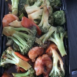 Shrimp and broccoli