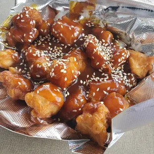 chicken wings and fried chicken, food