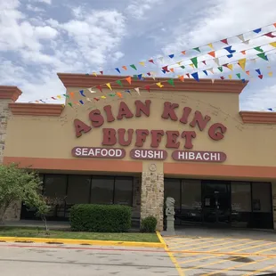 Very good selection on the buffet, and a fairly good sushi selection. They also have a Hibachi Grill as an option as well.