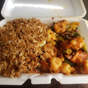 Hunan Shrimp lunch special ($5.95)