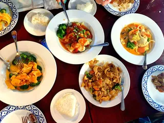 Rouen Thai