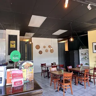 Cute and roomy sitting area