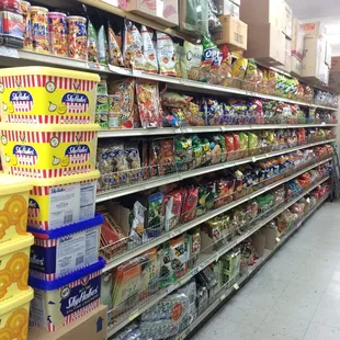 Chips abd snacks!! Love those soda cracker skyflakes!