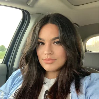 Elena F.