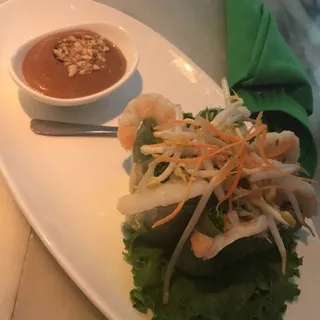 Fresh Summer Rolls*