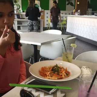 Sriracha Chicken*