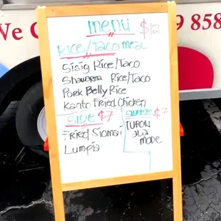 Screenshot of Sahog's menu from Hội Chợ Đêm Jacksonville's video on their FB page.