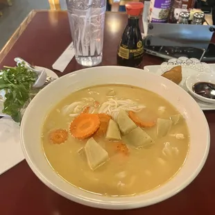 Singapore curry. Delicious!!