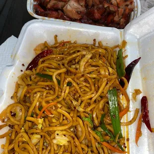 Shrimp lomein and bourbon chicken.  THE BESSSSST