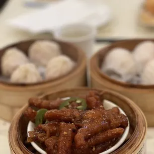 Steamed Chicken Feet
